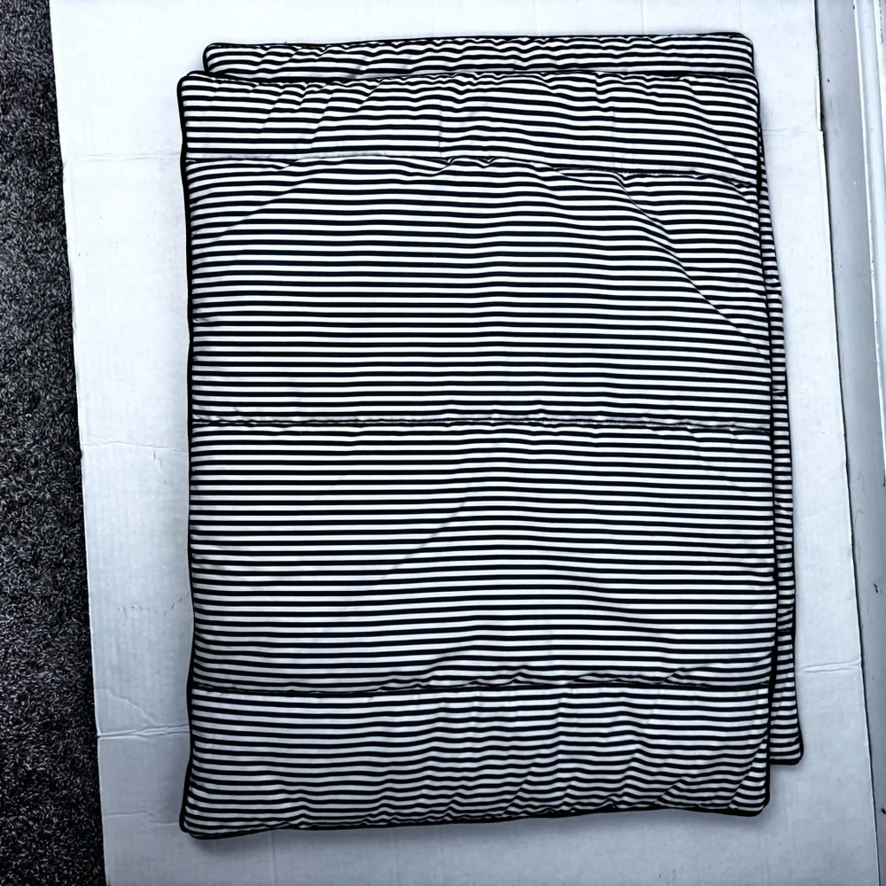 Pottery Barn-Wheaton Percale Striped Comforter Sham Set(2)Standard - Picture 5 of 16